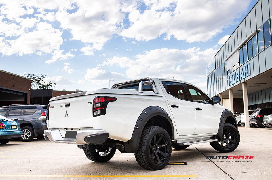 MITSUBISHI TRITON RTG MATTE BLACK LASER TEXT